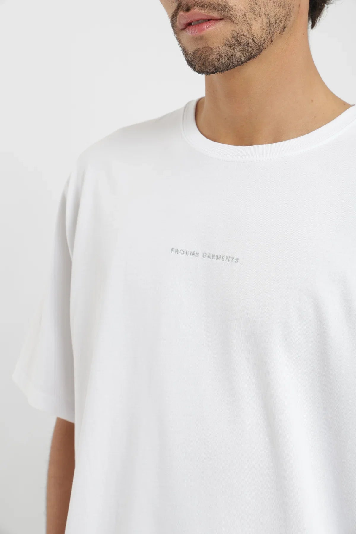 Polera manga corta hombre Oversize blanco Froens