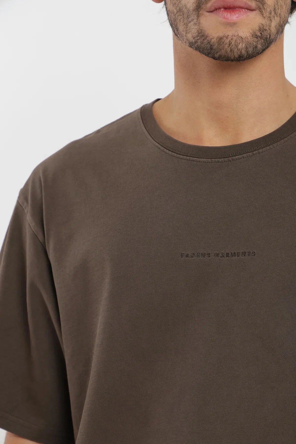 Polera manga corta hombre Oversize café Froens