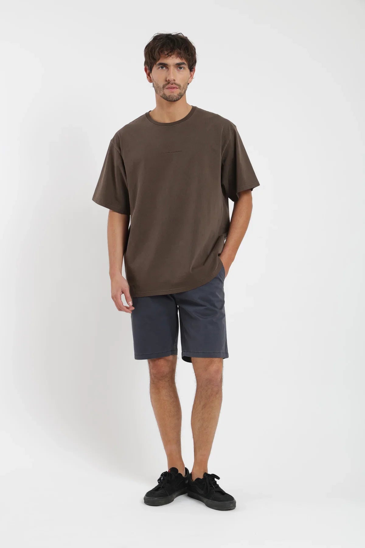 Polera manga corta hombre Oversize café Froens