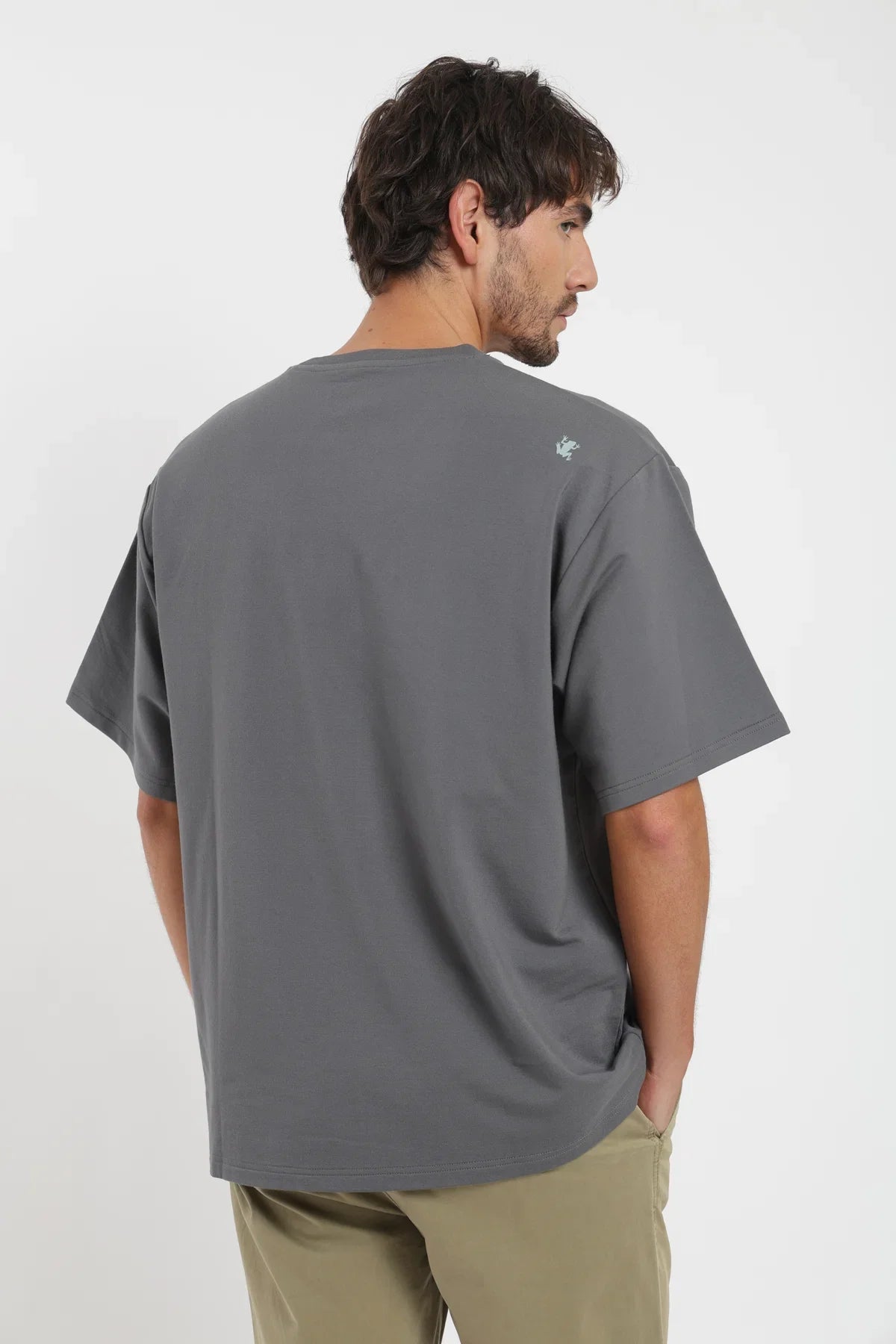 Polera manga corta hombre Performance grafito Froens