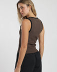 Polera sin mangas mujer lena café