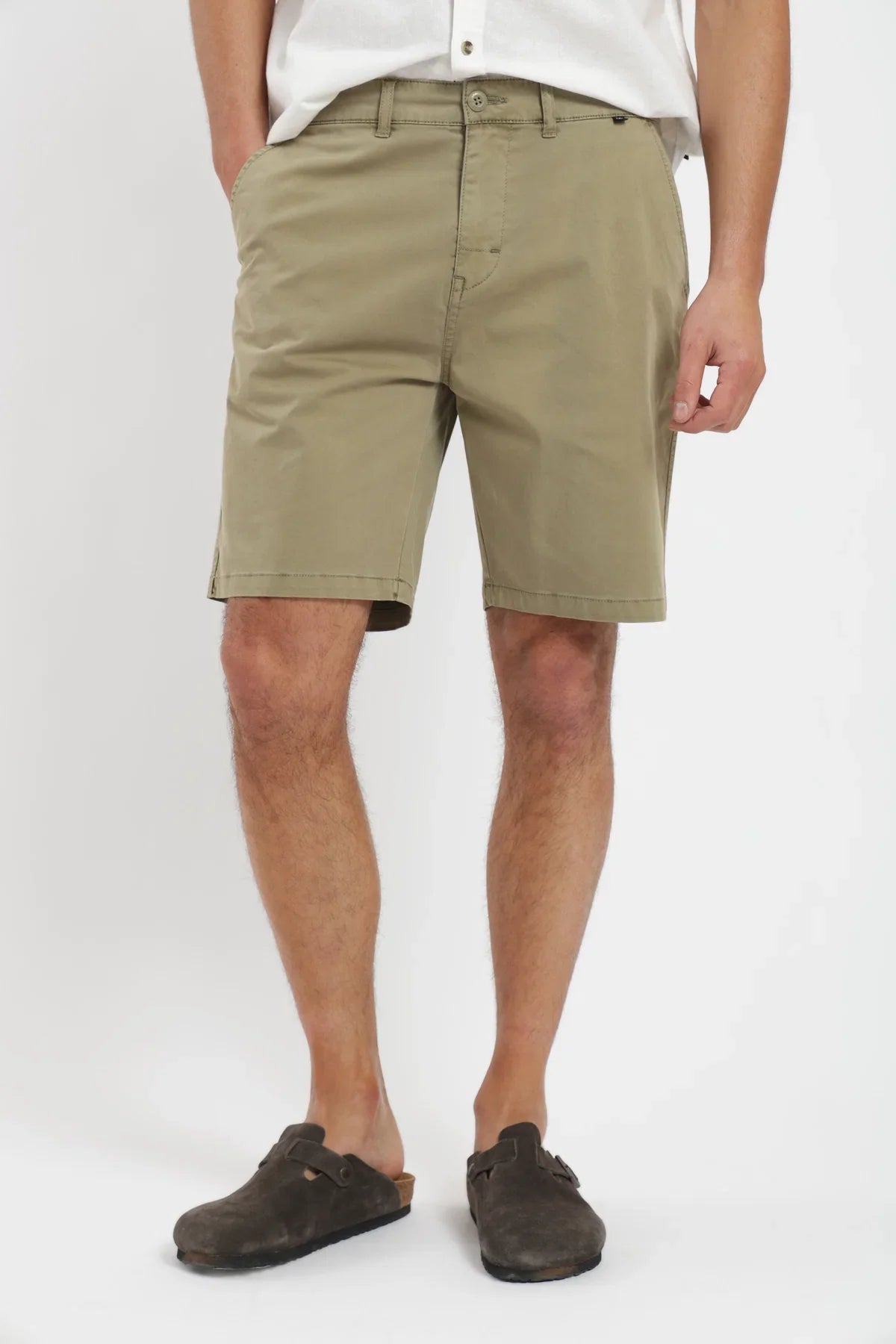 Short hombre Classic olivo Froens