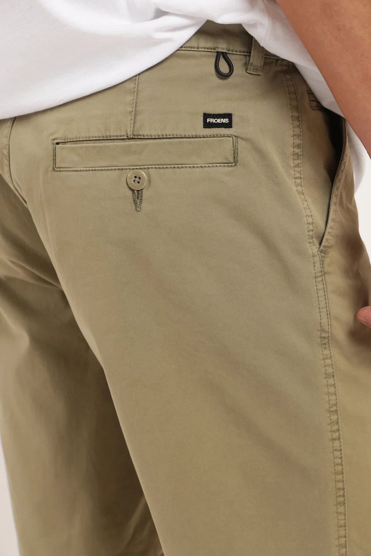 Short hombre Classic olivo Froens
