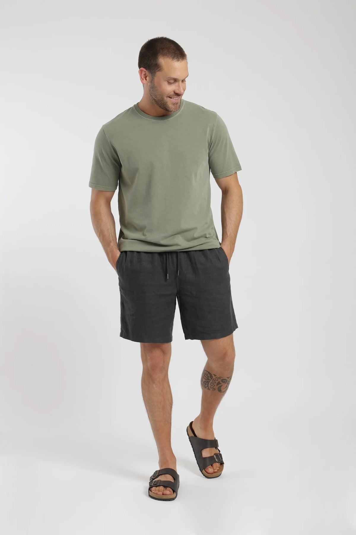 Short hombre lino grafito Froens