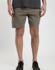 Short hombre Travel olivo - Algodón orgánico