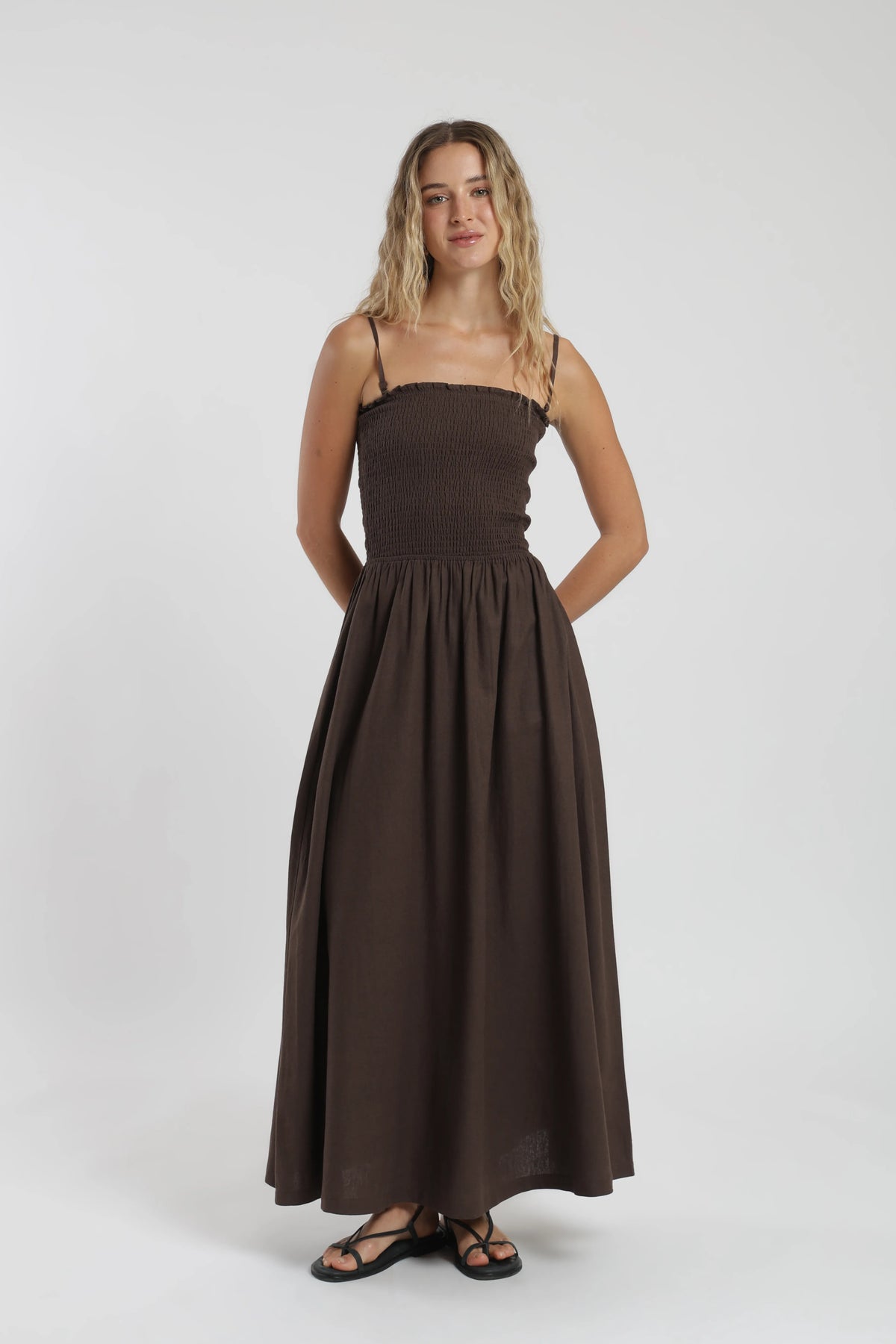 Vestido largo panal café Froens