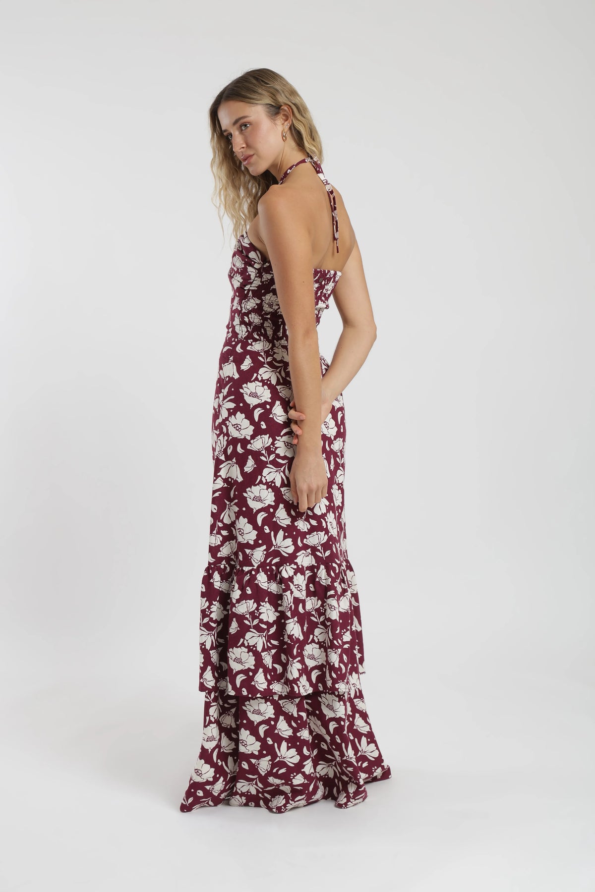 Vestido largo vuelos flores burdeo Froens