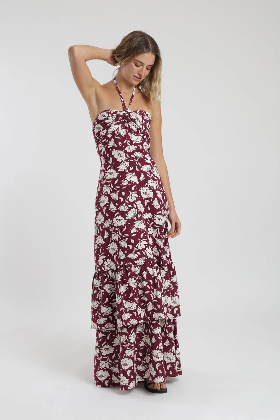Vestido largo vuelos flores burdeo Froens